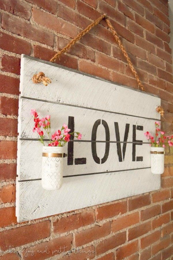 Making it in the Mountains, DIY Farmhouse Signs via Refresh Restyle