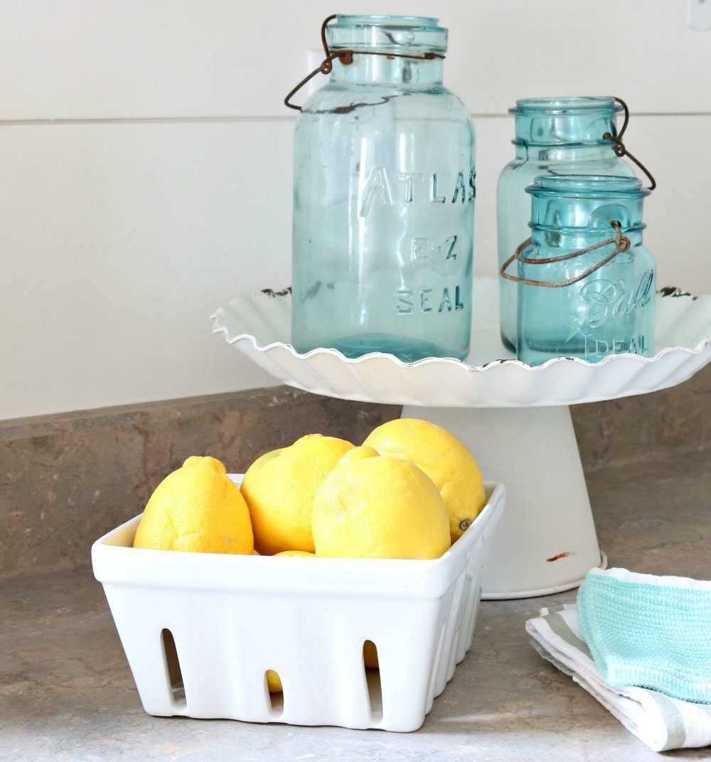 Old mason jars are perfect for the farmhouse cottage