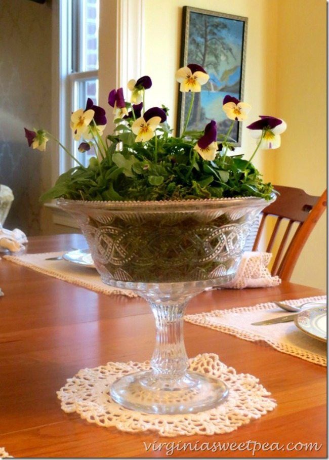 Sweet Pea, Spring Centerpieces via Refresh Restyle