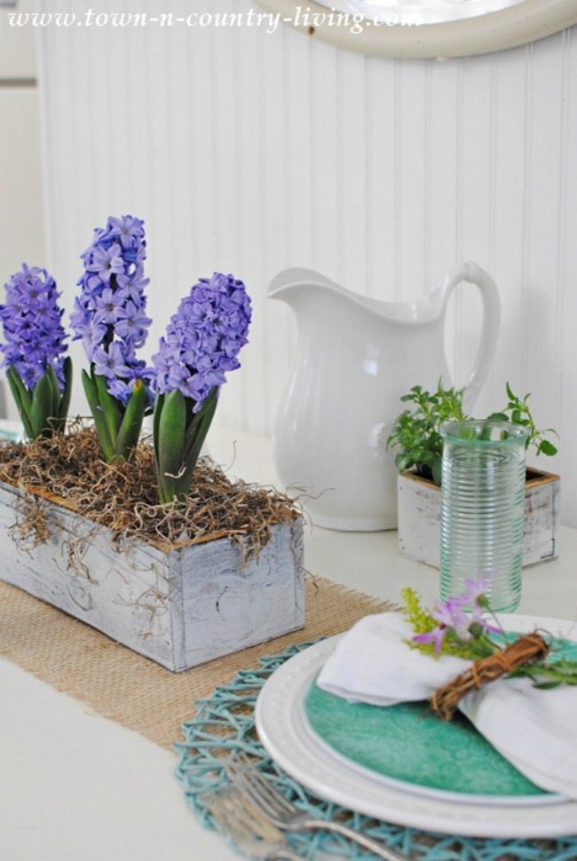 Town and Country Living, Spring Centerpieces via Refresh Restyle