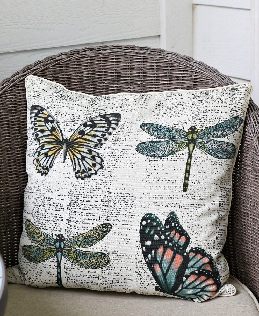 Summer pillows made of outdoor fabric Refresh Restyle